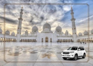 Exploring Abu Dhabi's landmarks on a city tour